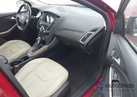 2016 Ford Focus Titanium из США, поврежденный, VIN 1FADP3N22GL330519